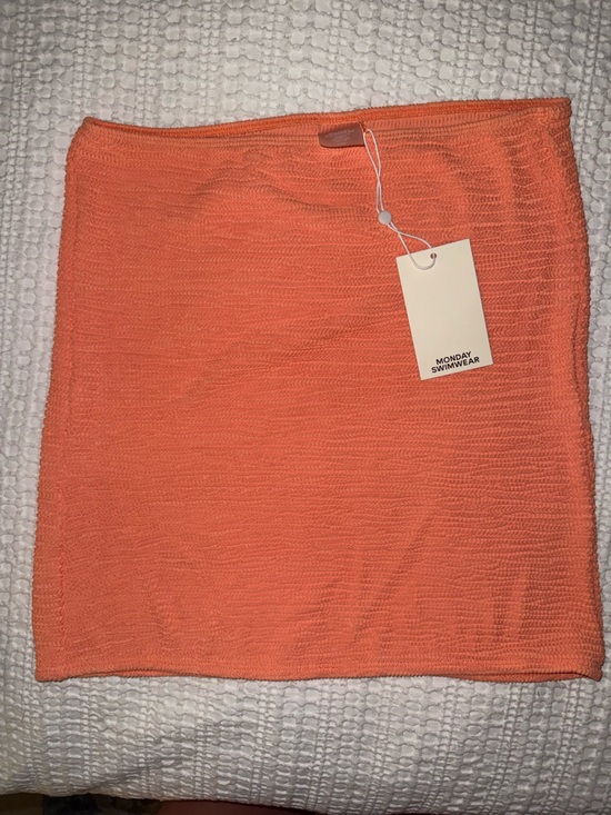 Monday Swimwear Other - NWT Monday Swimwear cayman summer peach 🍑 crinkle Skirt New With Tags size XL V